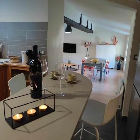 Apartman Charme De Victor Conciergeriedamecarcas *